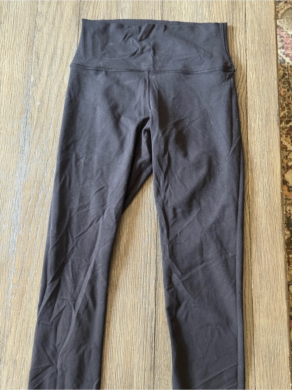 Aritzia Black High-Waist  Leggings
